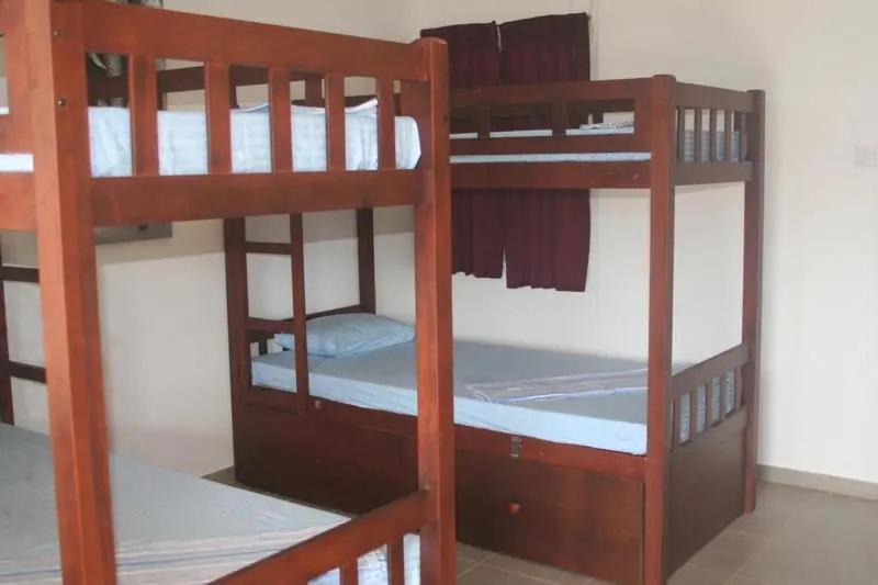 The Long Hostel Аругам Экстерьер фото