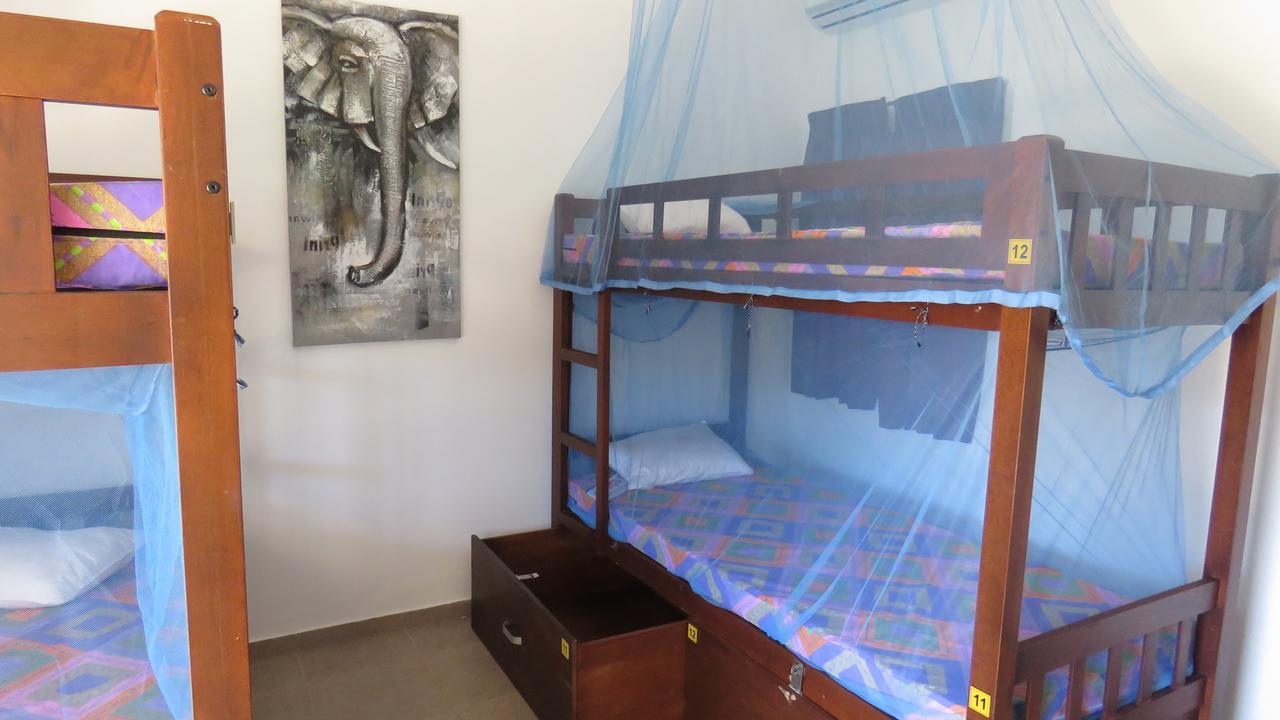 The Long Hostel Аругам Экстерьер фото